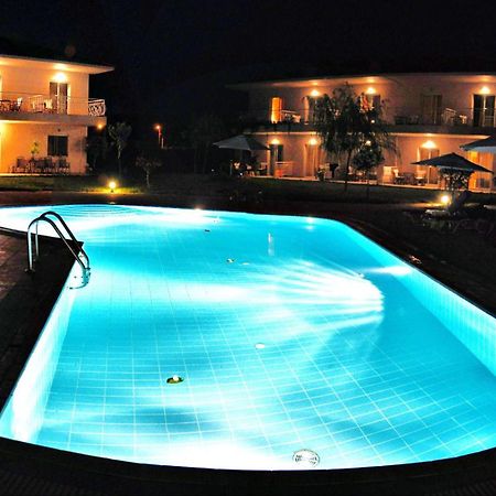 Dafnes Rooms Fourka Exterior foto